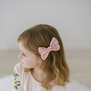 Clementine Bow